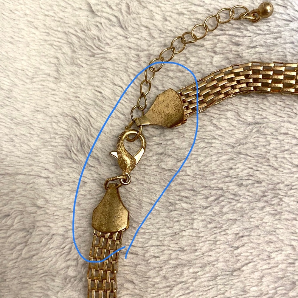 🤍Mixed Metal Tones Bib Necklace - Picture 4 of 7